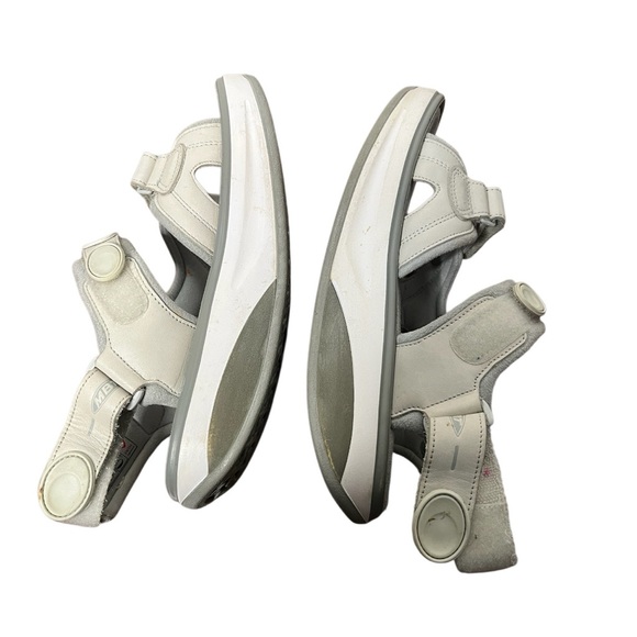 MBT Kisumu W White Sandals Leather Adjustable Size 7.5 - Picture 4 of 8